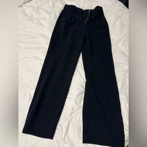Black Aritzia Effortless Pants